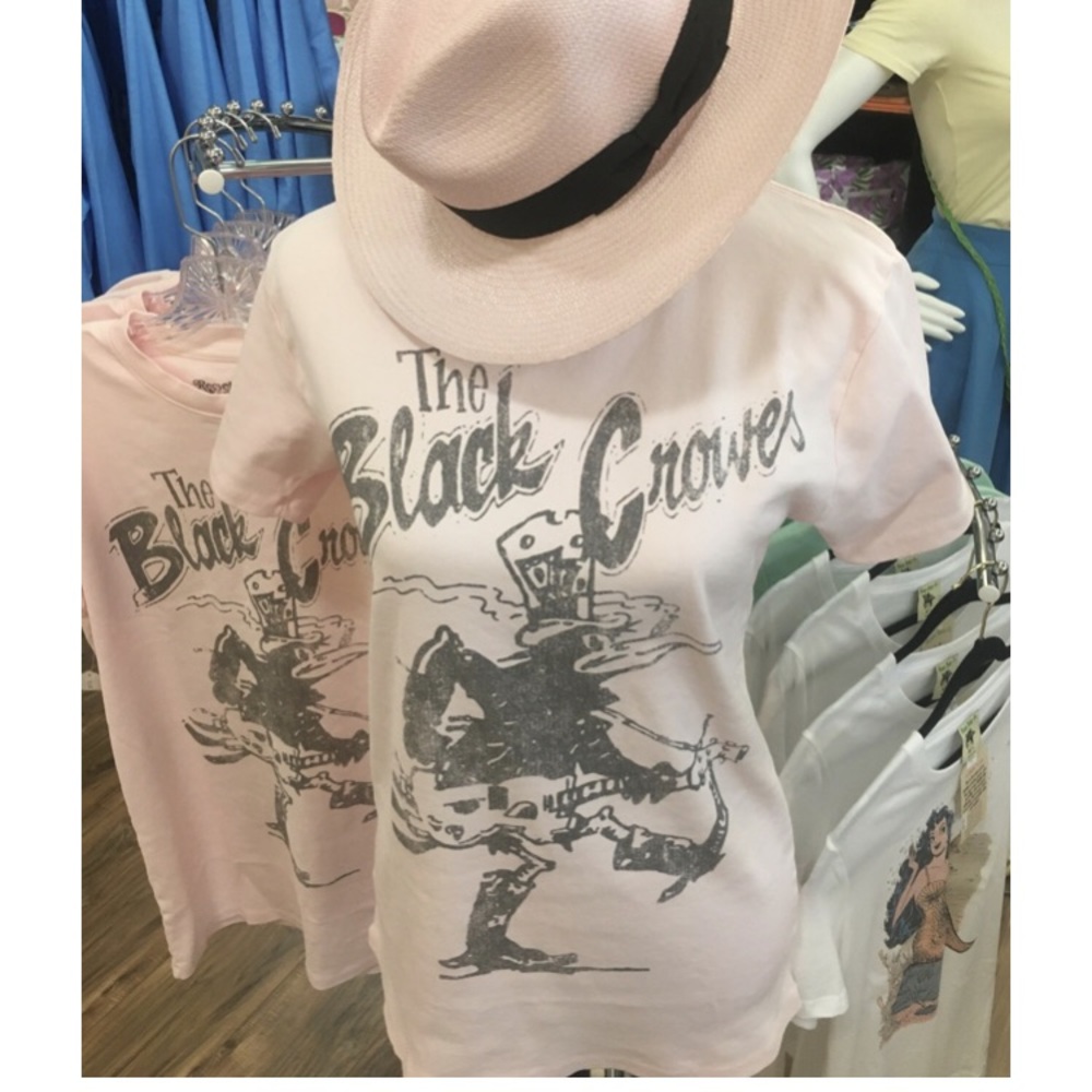 Black Crowes Tee Petal Pink